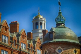 Harvard  pozvao sudiju da proglasi smanjenje finansiranja nezakonitim
