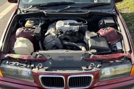 Policija zaustavila BMW bez haube: Šokirali se kad su vidjeli ...