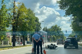 Banjaluka: Sudar motocikla i automobila (FOTO, VIDEO)