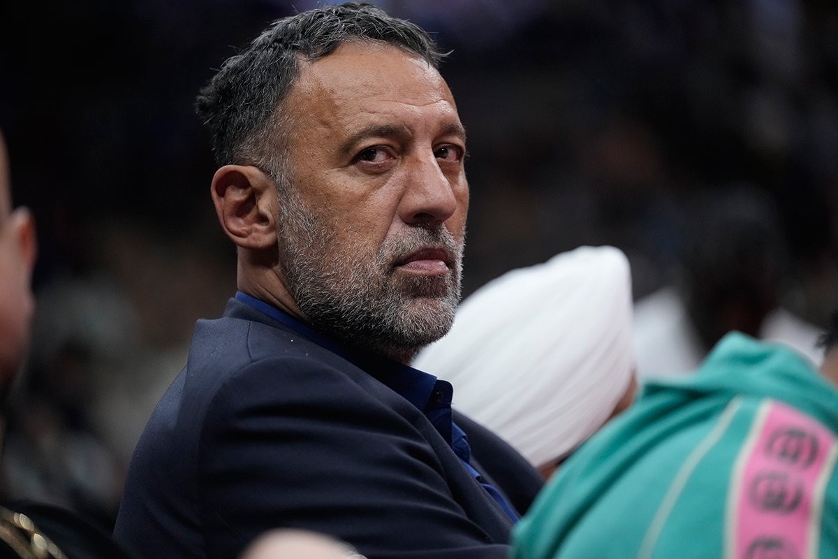Prva slika Vlade Divca po izlasku iz bolnice (FOTO)