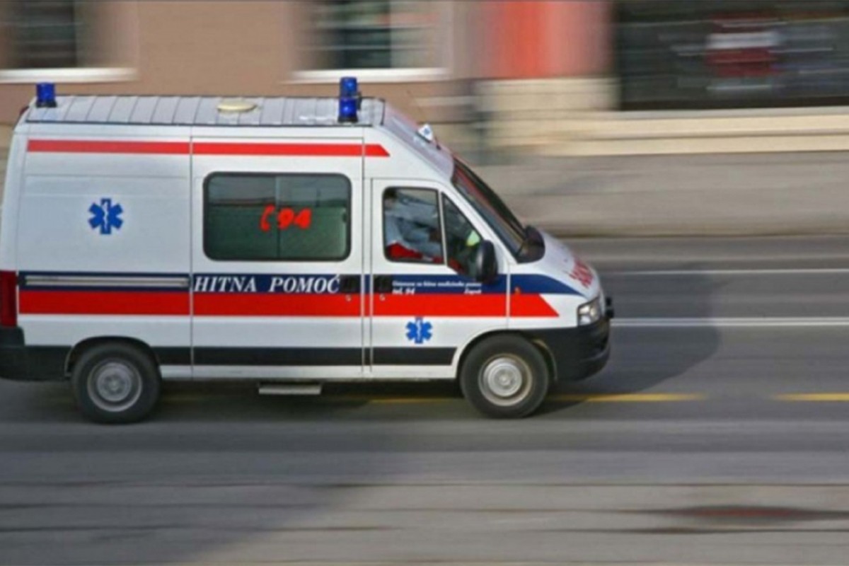 Automobil se zapalio u sudaru, teško povrijeđena djevojka