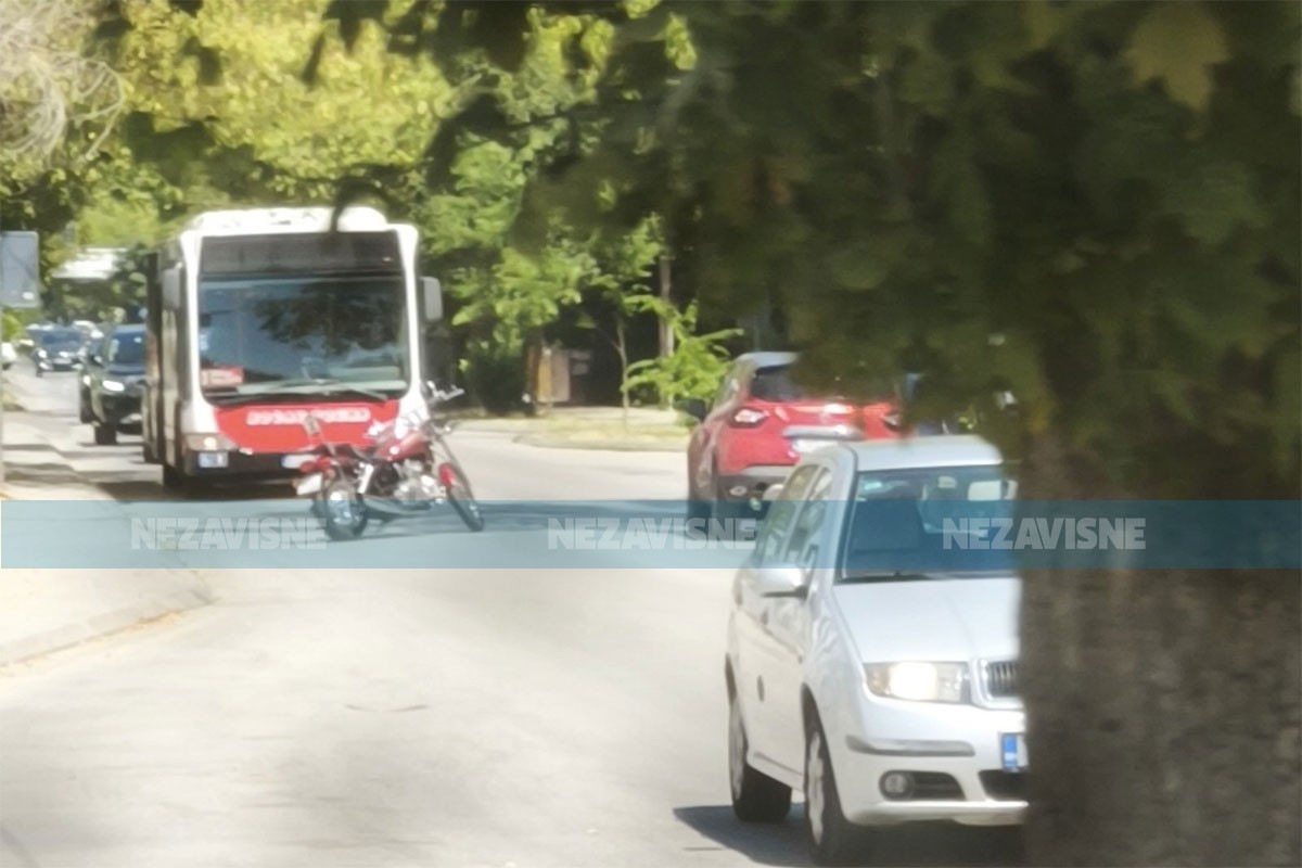 Sudar u Banjaluci, povrijeđen motociklista