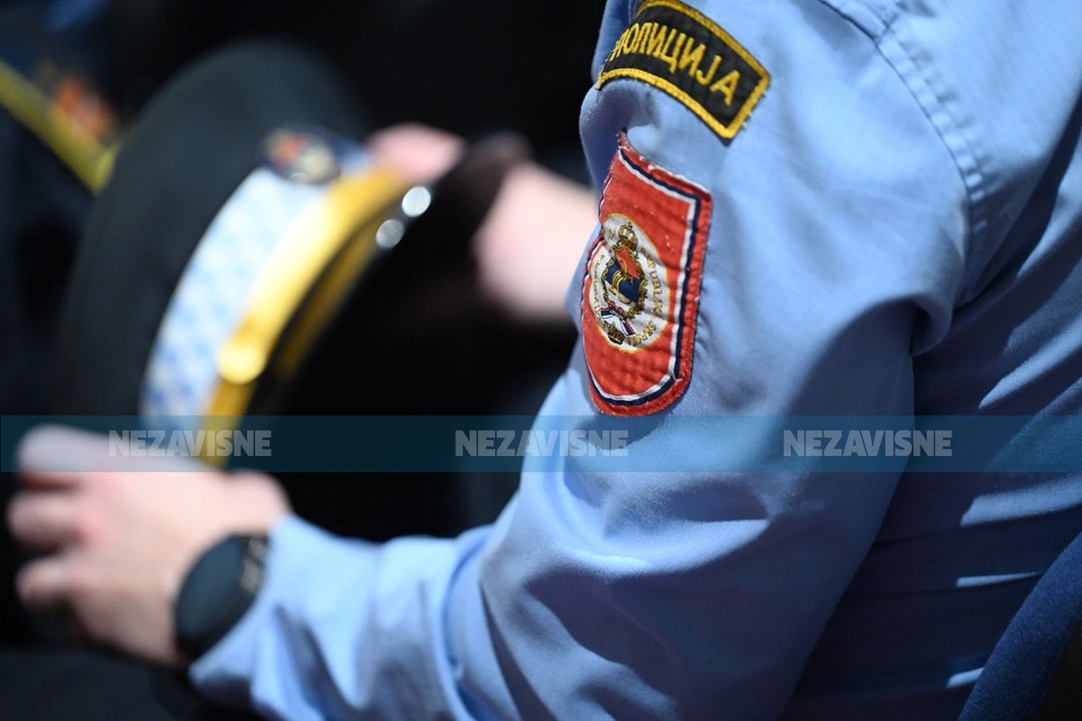 Policajac dobio batine u kafani