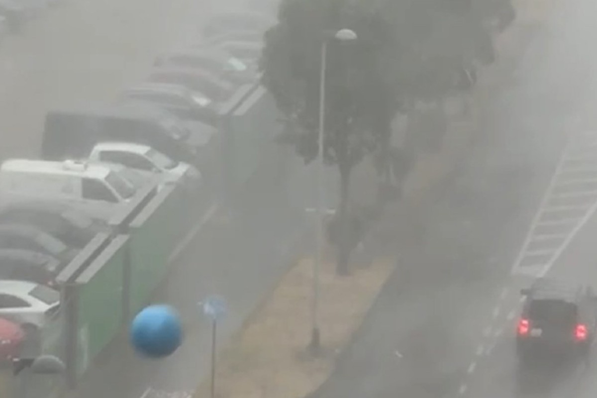 Snažno nevrijeme pogodilo Zagreb: Olujni vjetar čupao roletne (VIDEO)