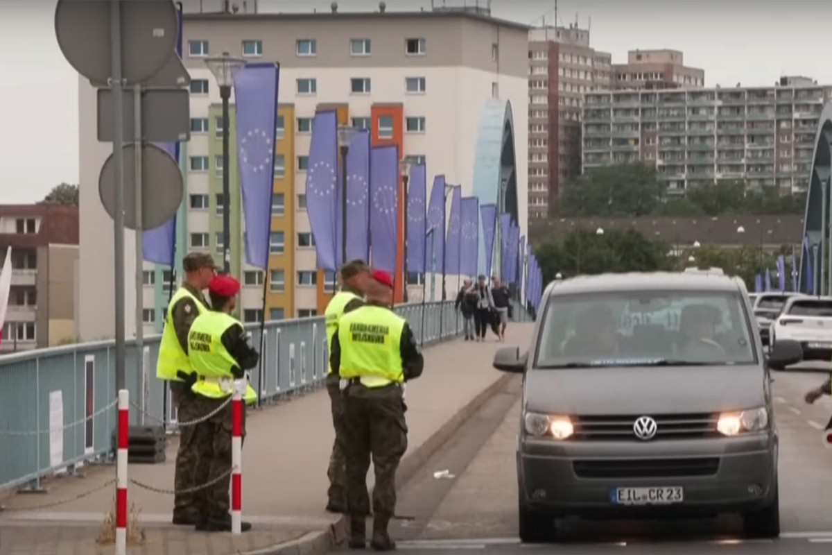 Poljska uvela kontrole na granicama (VIDEO)