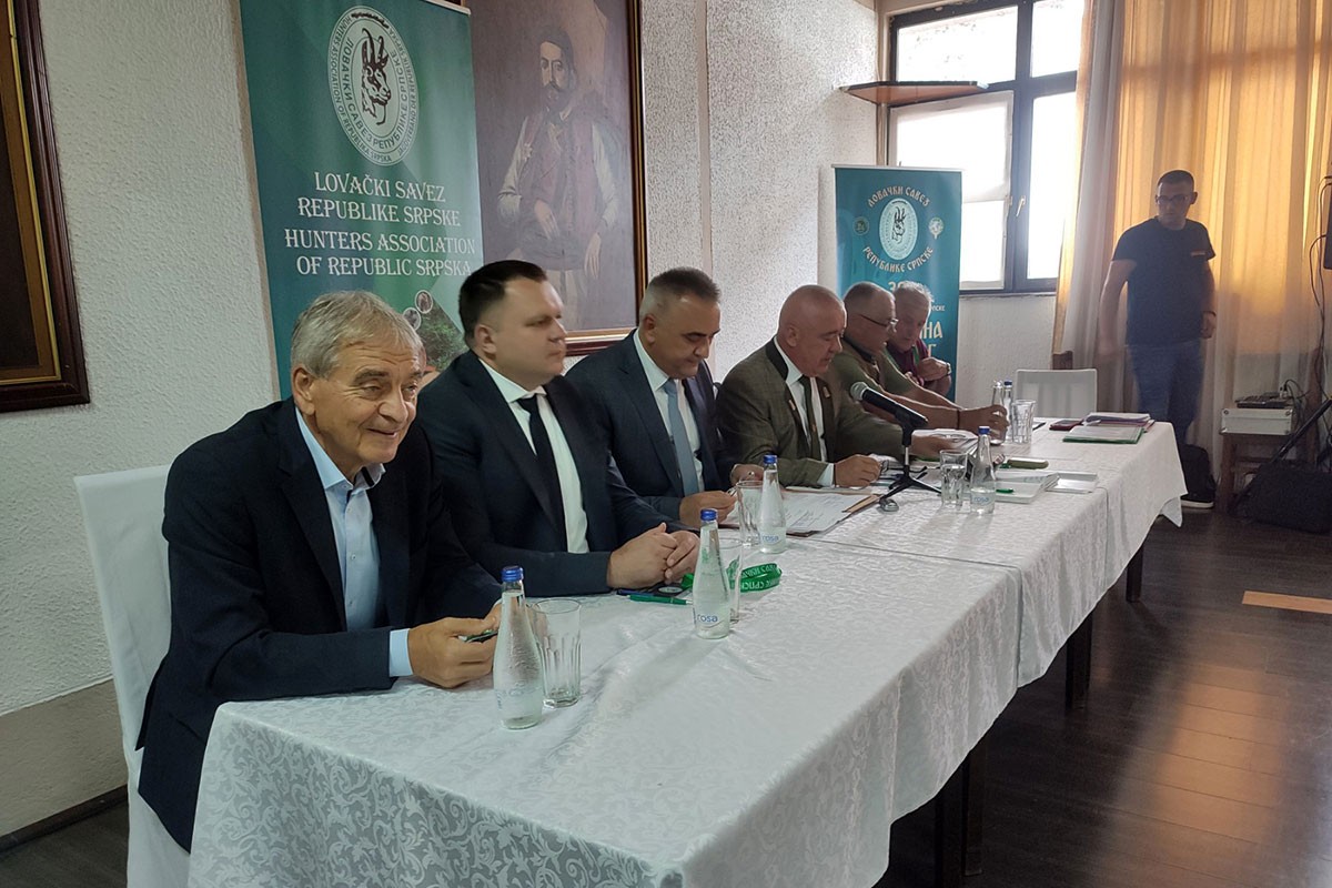 Minić: Lovačka udruženja dobro gazduju, odstrel divljači nije prioritet
