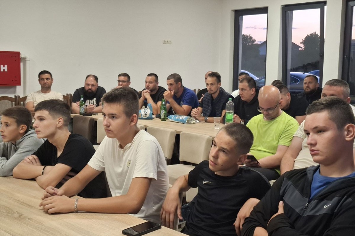 Na filmu dvije decenije malog fudbala u Kruškiku