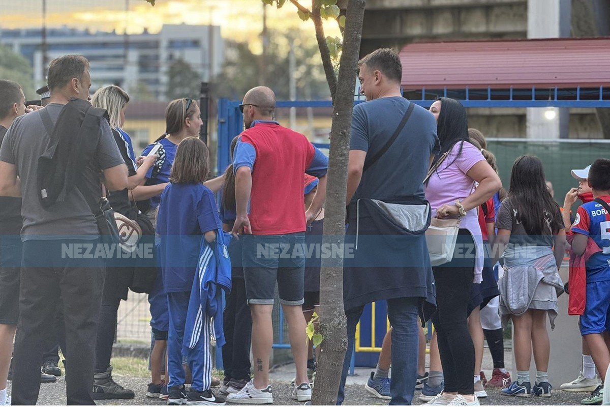 Svi putevi vode na "Gradski": Borac i navijači spremni za evropsku noć (FOTO/VIDEO)
