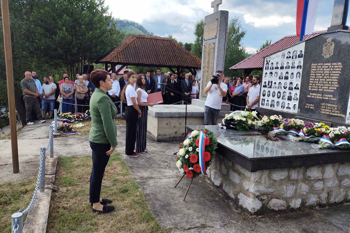 Članovi porodica ubijenih Srba: Ni nakon 33 godine nema pravde za žrtve u Zalazju