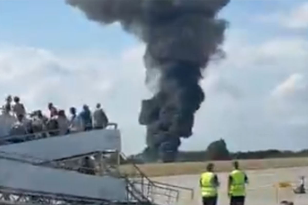 Avion pao odmah nakon polijetanja u Londonu: "Vidjeli smo ogromnu vatrenu kuglu"  (VIDEO)