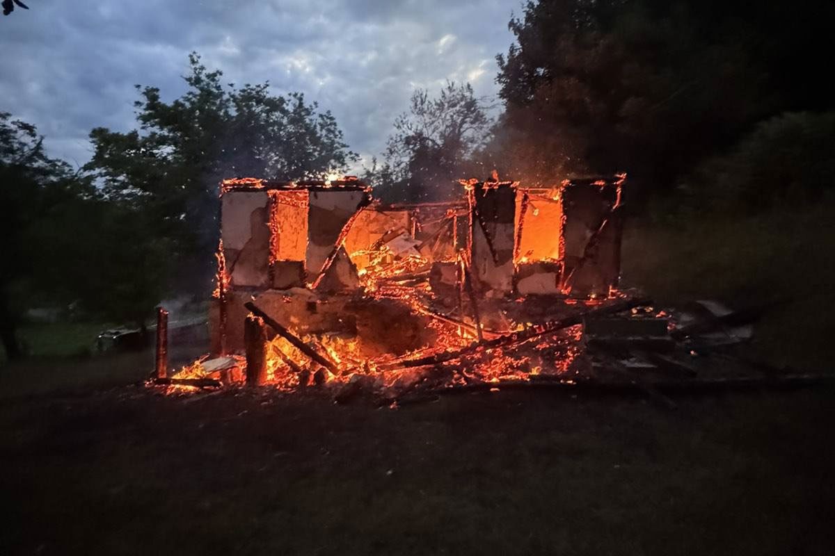 Policija objavila detalje požara: Banjalučanin uhapšen jer je zapalio kuću