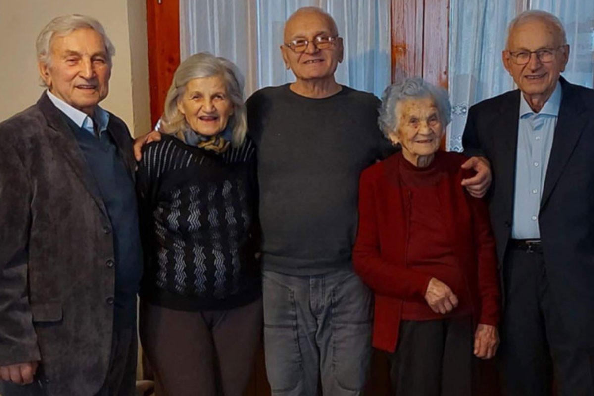 Inspirativan život Banjalučanke Danice Trivić: U 103. godini pije manje lijekova od sinova i kćerke