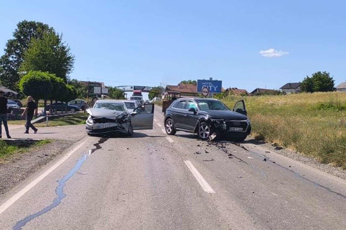 Udes u Prnjavoru, saobraćaj otežan