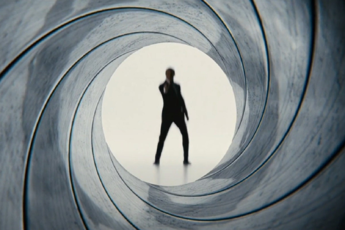 Jedna glumica bi bila savršena Bond djevojka, ali postoji kvaka