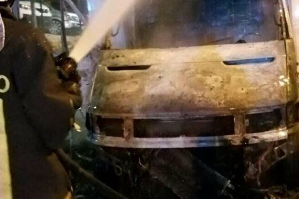 Državljaninu BiH zapaljen kombi u Rimu
