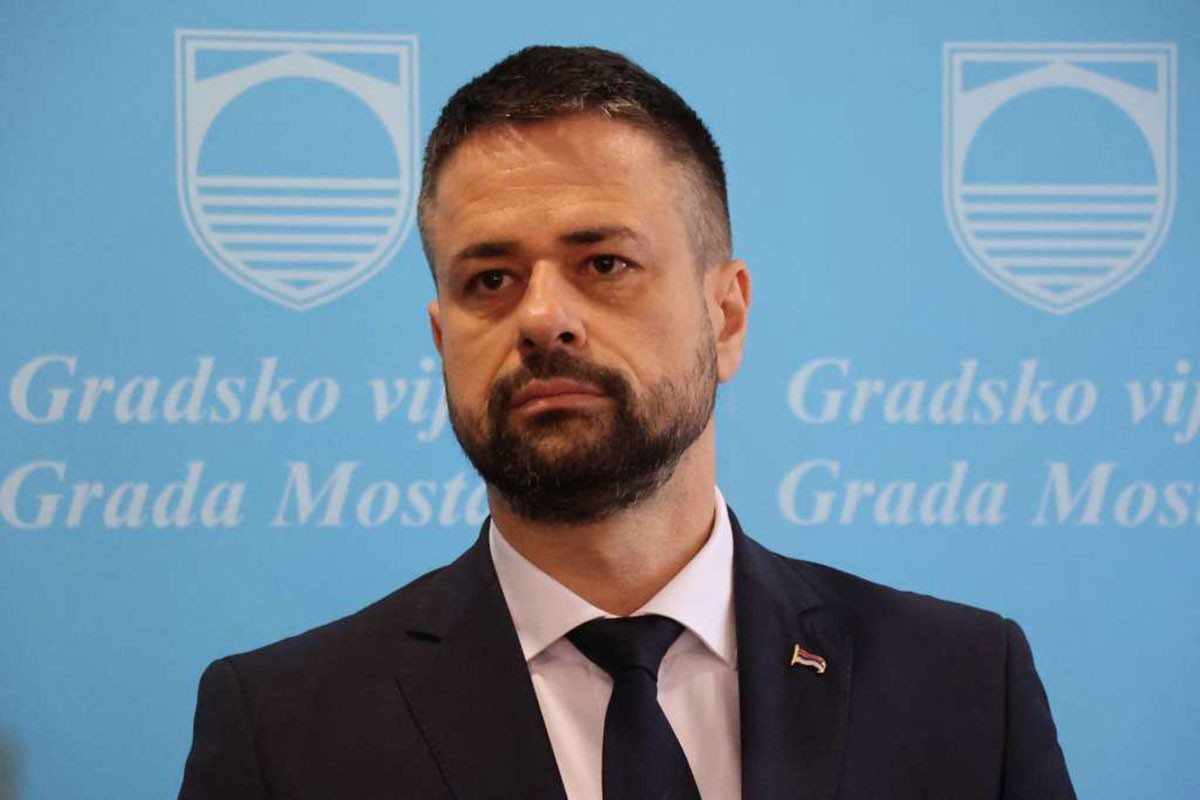 Amidžić: Ne prihvatamo da se Šmitove odluke ugrade u budžet institucija