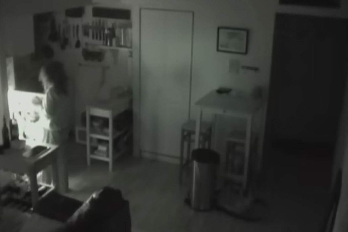 Mislio da mu djevojka "krade" hranu iz frižidera: Snimak sa kamera ga prestravio (VIDEO)