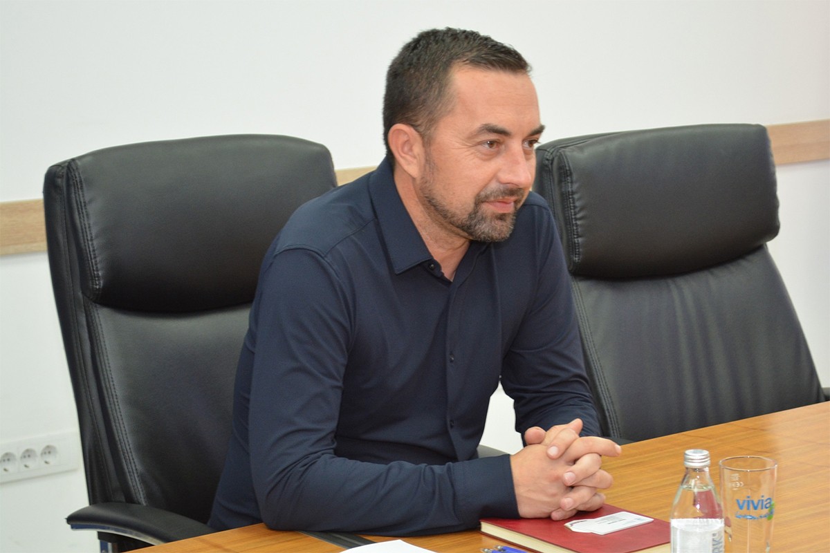 Jerinić: Paljenje automobila Hurtića napad na demokratske institucije