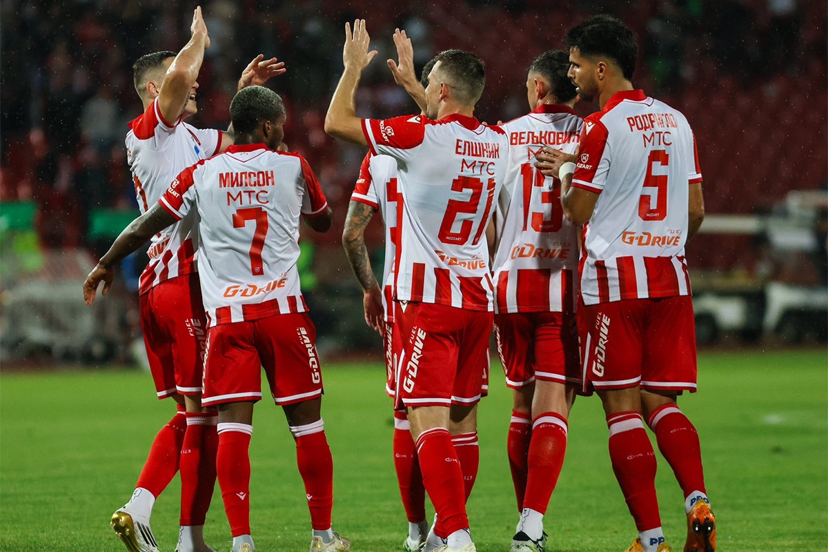Zvezda razmontirala Linkoln, Arnautović upisao prve minute