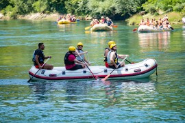 Cazinska regata okupila više od 200 učesnika