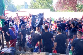 Ovako trenutno izgleda Sinj: Ljudi u crnom pjevaju zloglasnu ustašku ...