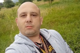 Nasilni ubica majke slobodno šetao i snimao: Sad ubio i cimera na ...