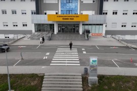 Poznato stanje ranjenog u dvostrukom ubistvu u Šamcu