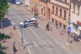 Pao sa bicikla i glavom udario u asfalt