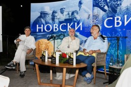 Vladika Grigorije promovisao novu knjigu u Herceg Novom