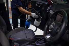 3 najbolja način da očistite sjedišta u automobilu
