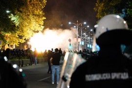 Sukob učesnika protesta u Novom Sadu i pristalica SNS-a, oglasio se ...