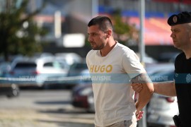 Nikola Kos sproveden u Tužilaštvo (FOTO, VIDEO)