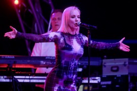 Prozirna haljina Jelene Rozge raspalila maštu fanova (FOTO)