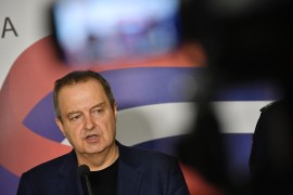 Dačić o protestima: Povrijeđeno 75 policajaca, privedena i tri ...