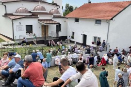 Svečano otvorena džamija u Oplećanima