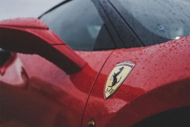 Vlasnik Ferrarija F40 zamijenio superautomobil za terenac