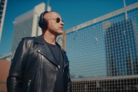 Eros Ramacoti objavio novi singl "Il mio giorno preferito" (VIDEO)