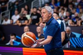 Pešić ljut nakon pobjede; Zamjerio domaćinu i pokazivao na sat