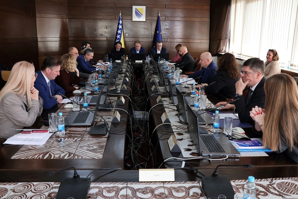 SDA optužuje "trojku" da su nametnuti u vlast, oni tvrde da su volja većine