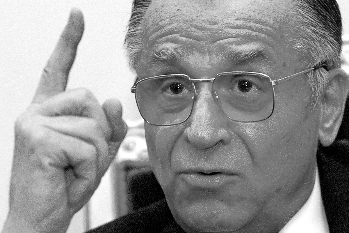Preminuo Jon Ilijesku