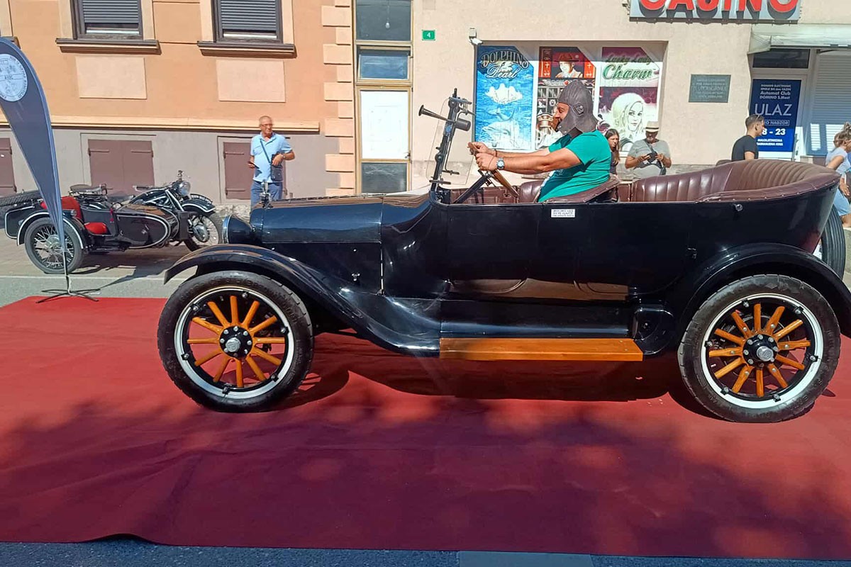 Miladin Savičić vlasnik najboljeg oldtajmera u BiH (FOTO)