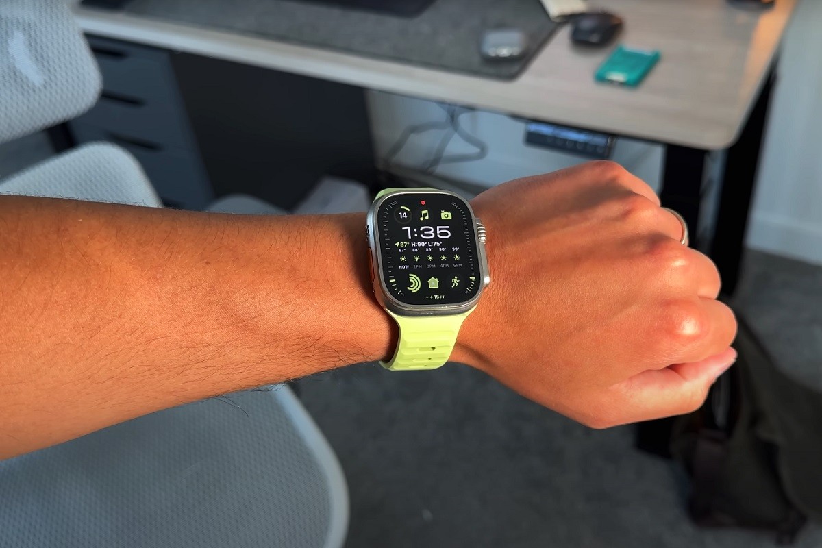 Apple Watch Ultra 3 imaće veći displej?