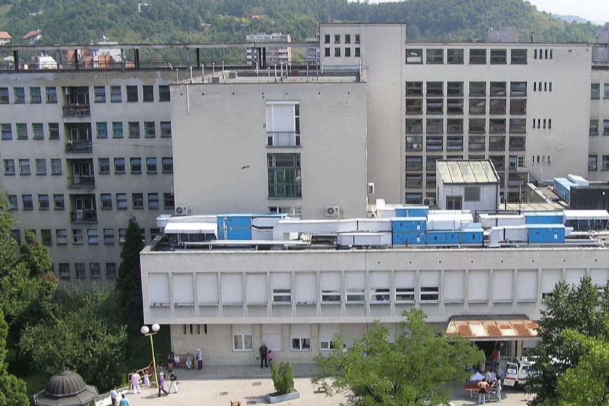 Djevojčica pala s mosta u Živinicama, zadobila brojne povrede, mještani traže hitnu reakciju