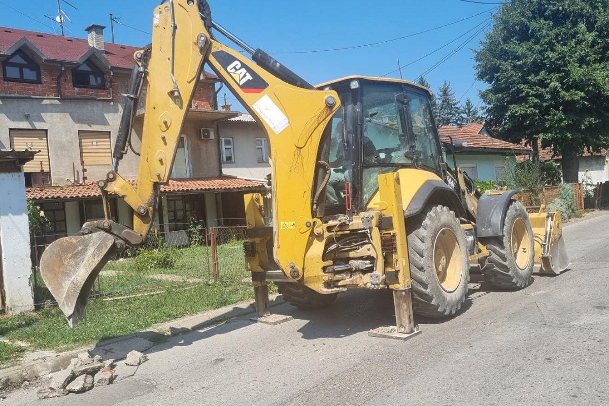 Počeli radovi u više ulica u Banjaluci (FOTO)