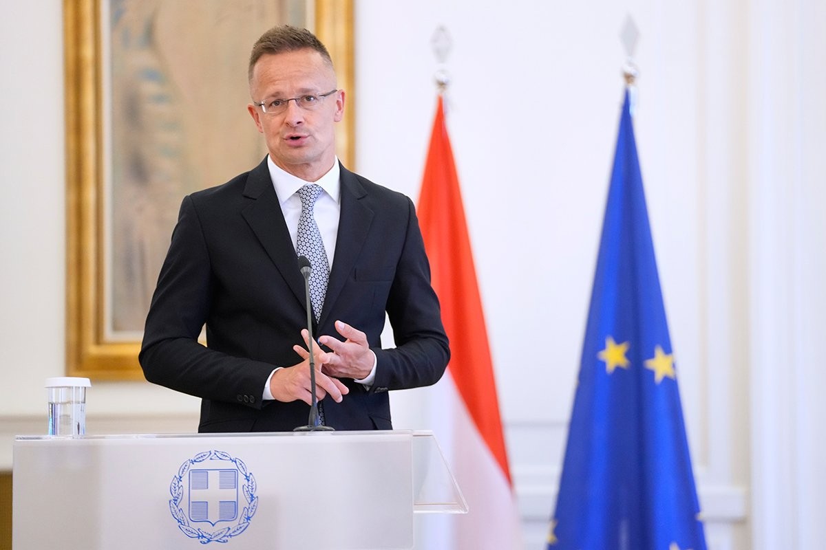 Sijarto poručio Zelenskom: Mađarska poziva na prekid vatre od početka