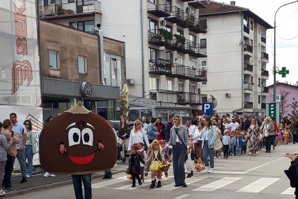 "Kestenijada" u Kostajnici, spoj prirode, gastronomije i tradicije