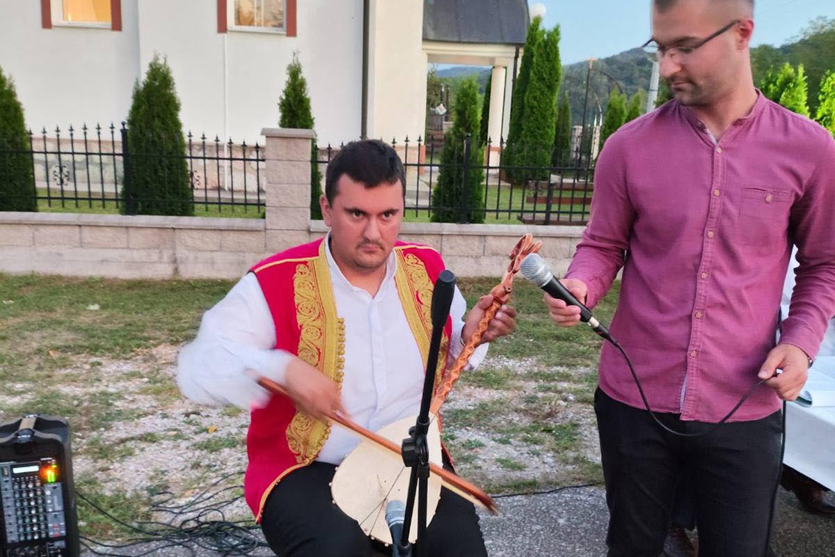 Veče epske poezije i gusala u Kravici