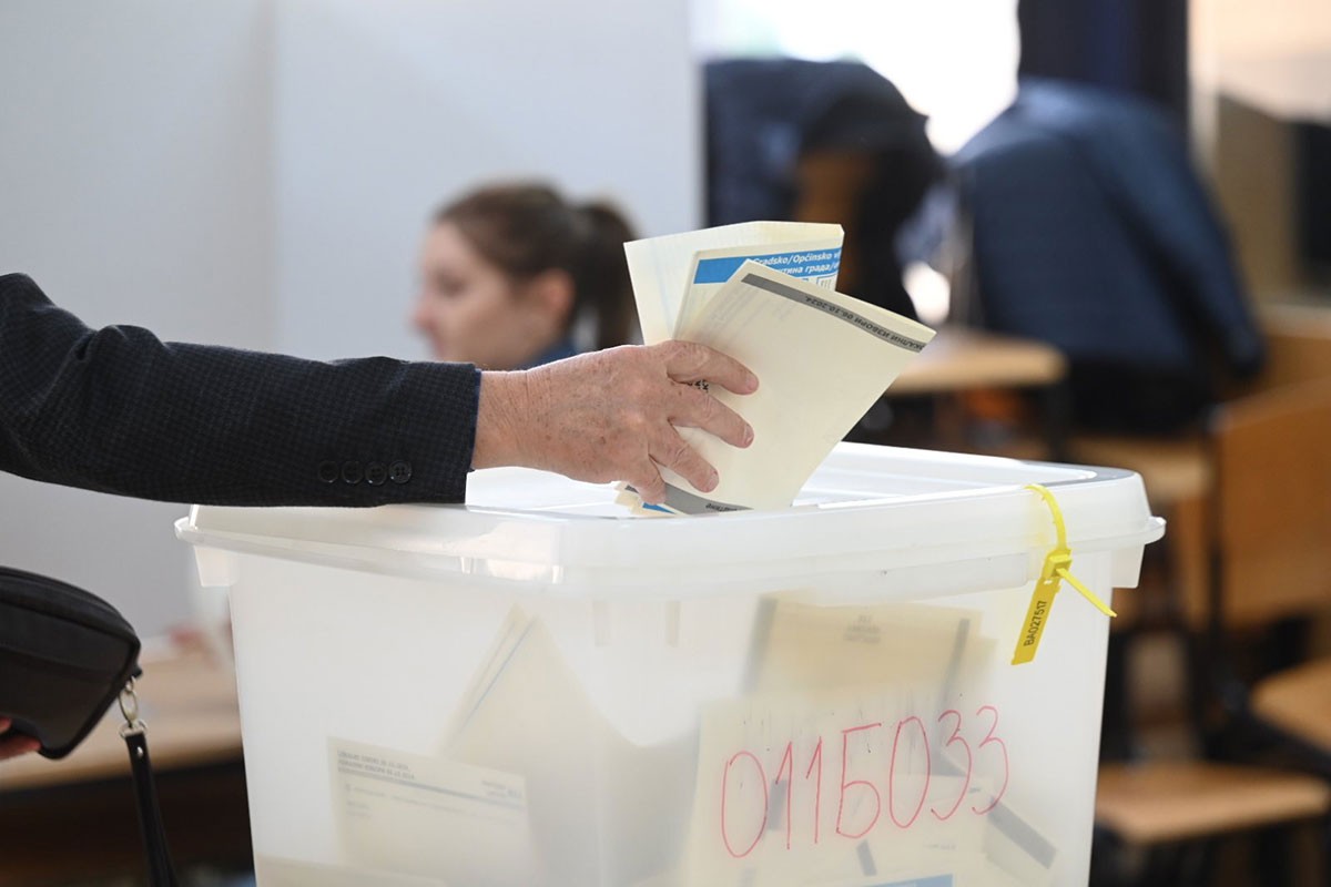 Analizirali smo: Ko će pobijediti Dodik ili CIK?