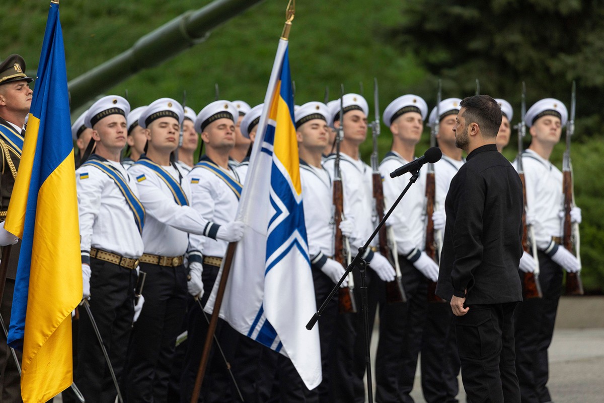 Zelenski povodom Dana zastave: Ukrajina neće prepustiti nijedan dio zemlje