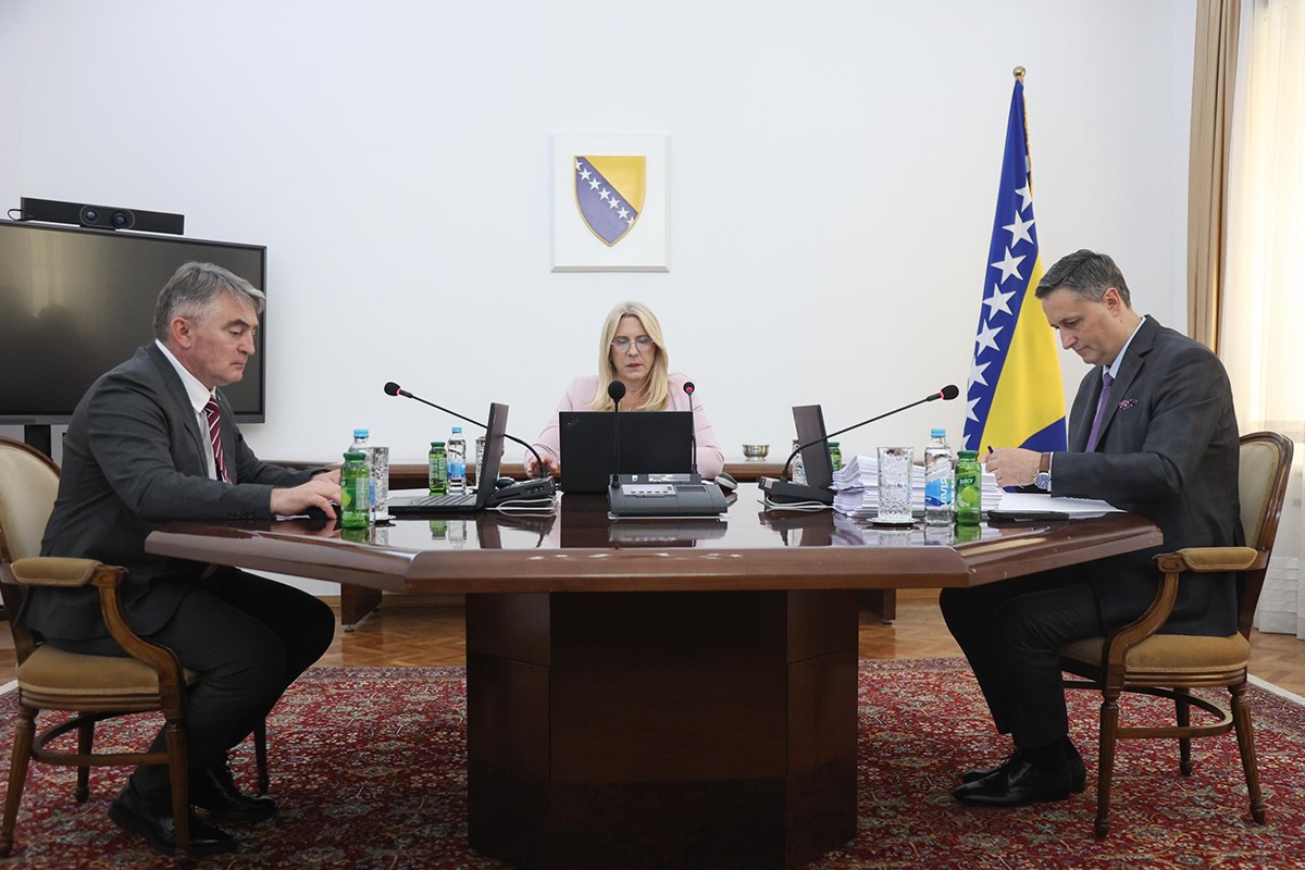 Petrović: Svi materijali za sjednicu Predsjedništva BiH blagovremeno dostavljeni